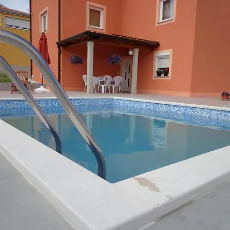 Mit Panoramablick In Ruhiger Lage Daire *