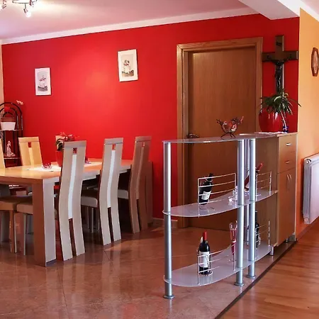 Mit Panoramablick In Ruhiger Lage Апартаменты *