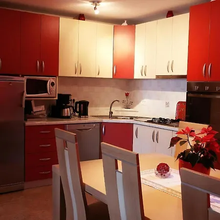 Mit Panoramablick In Ruhiger Lage Appartement